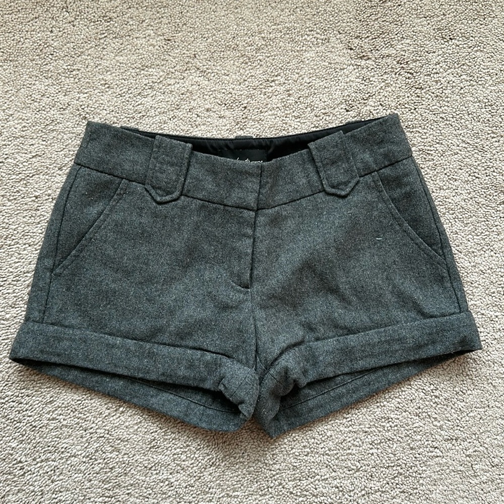 Grey cuffed shorts.